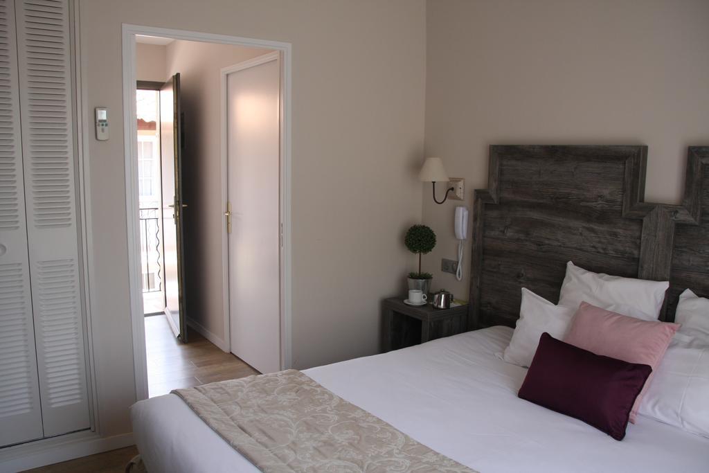 Le Concorde Hotel Aix-en-Provence Kamer foto